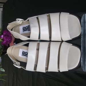 Fine Leather upper Strappy